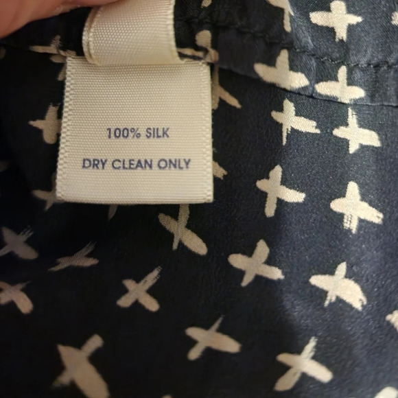 Rebecca Minkoff Silk Blouse Size 10 *runs small* - Picture 13 of 13